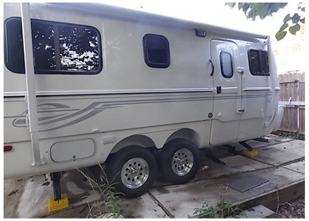 Escape trailer exterior 